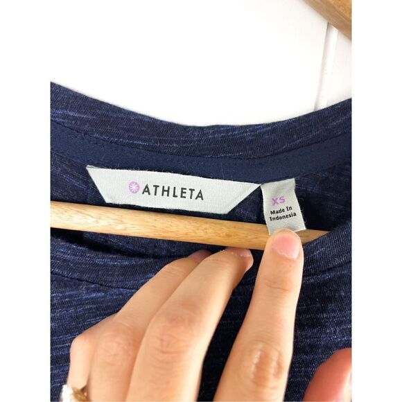 Athleta Transcend Navy Heather Long Sleeve Top Size XS - Picture 3 of 8